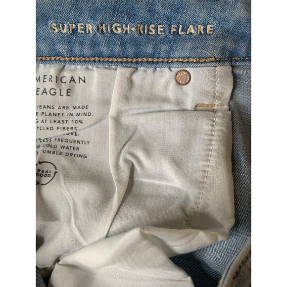 American Eagle Womens Super High-Rise Flare Jeans Size 18 Light Wash RP10499 - Picture 5 of 10